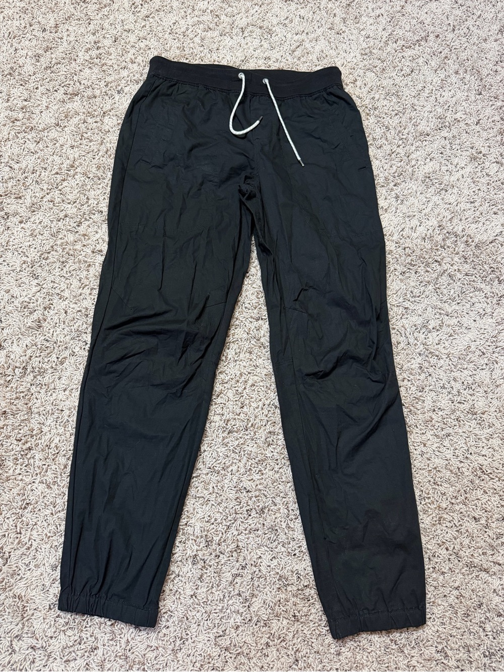 Vuori Men's Black Ripstop Climber Pants Drawstring Elastic Waist Zipper Pocket